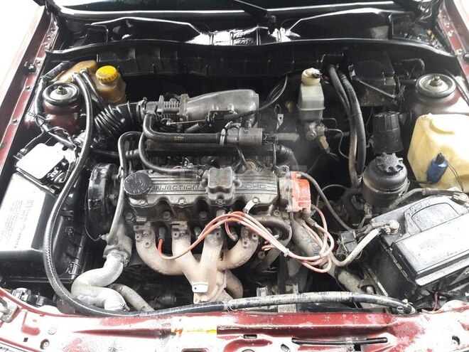 Opel Vectra 1993, 214,000 km - 2.0 l - Şəki