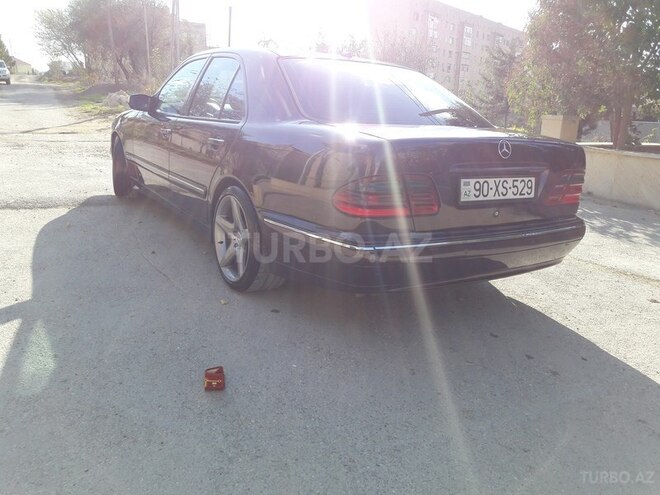 Mercedes E 270 2001, 280,000 km - 2.7 l - Bakı