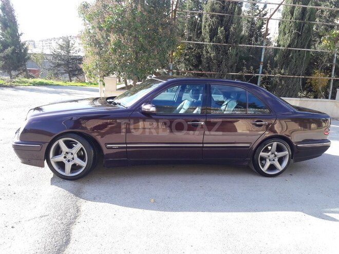 Mercedes E 270 2001, 280,000 km - 2.7 l - Bakı