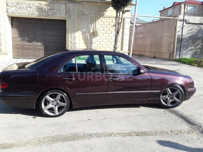 Mercedes E 270 2001, 280,000 km - 2.7 l - Bakı