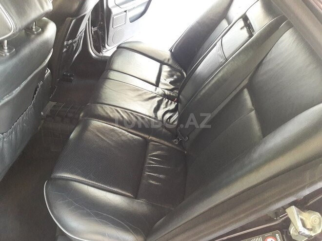 Mercedes E 270 2001, 280,000 km - 2.7 l - Bakı
