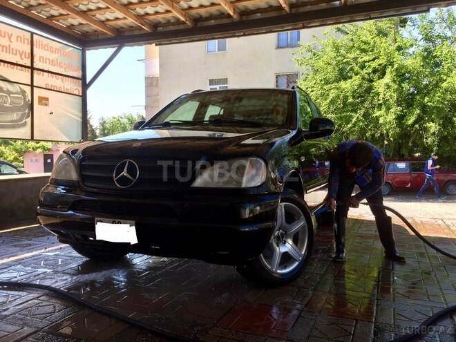 Mercedes ML 320 1999, 208,000 km - 3.2 l - Bakı