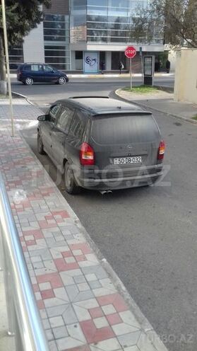 Opel Zafira 1999, 186,520 km - 1.8 l - Sumqayıt