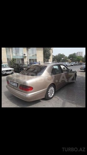 Mercedes E 240 2001, 319,000 km - 0.2 l - Bakı