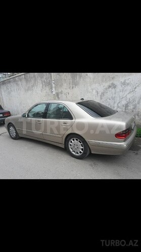 Mercedes E 240 2001, 319,000 km - 0.2 l - Bakı