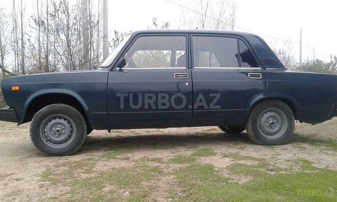 LADA (VAZ) 2107 2002, 85,000 km - 1.6 l - Sabirabad