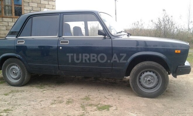 LADA (VAZ) 2107 2002, 85,000 km - 1.6 l - Sabirabad
