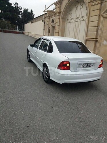 Opel Vectra 2000, 335,136 km - 1.8 l - Bakı