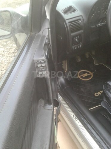Opel Astra 1999, 299,000 km - 1.8 l - Xaçmaz