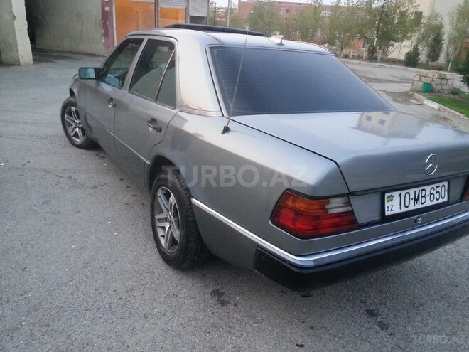 Mercedes E 250 1991, 450,000 km - 2.5 l - Bakı