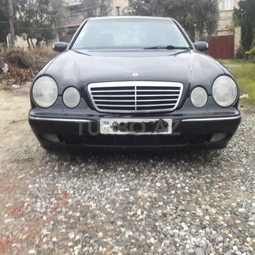 Mercedes E 220 2001, 255,000 km - 2.2 l - Bakı