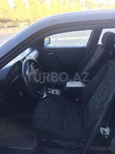 Mercedes E 220 1996, 288,000 km - 0.2 l - Bakı