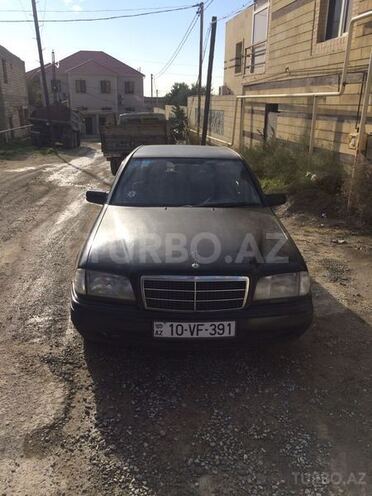 Mercedes E 220 1996, 288,000 km - 0.2 l - Bakı