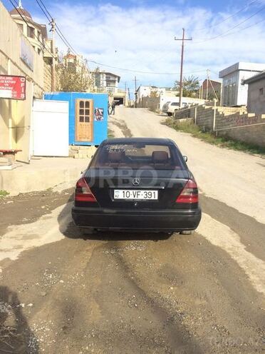 Mercedes E 220 1996, 288,000 km - 0.2 l - Bakı