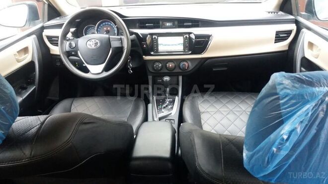 Toyota Corolla 2015, 52,000 km - 1.6 l - Bakı