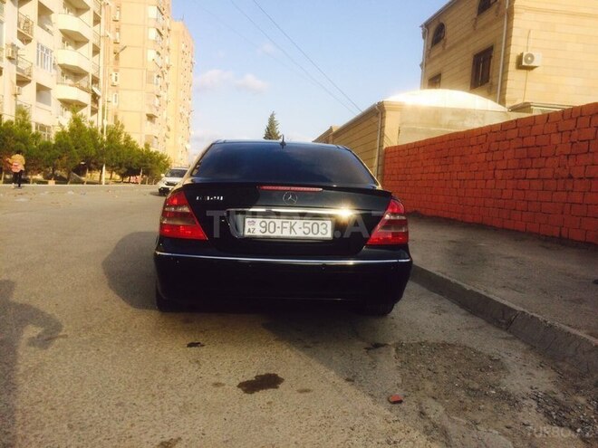 Mercedes E 320 2003, 244,000 km - 3.2 l - Bakı