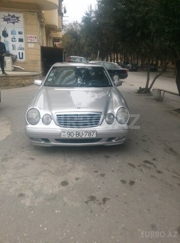 Mercedes E 240 2000, 306,000 km - 2.6 l - Bakı