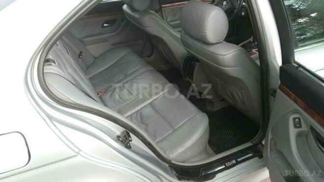 BMW 528 1998, 280,000 km - 2.8 l - Sumqayıt