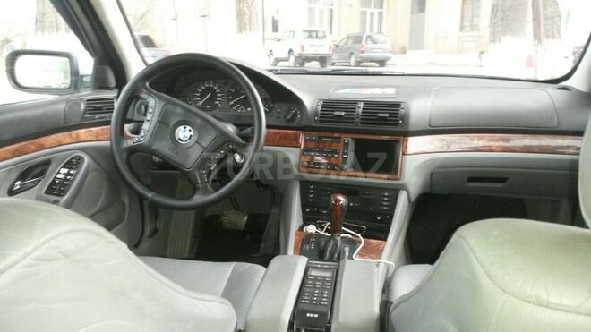 BMW 528 1998, 280,000 km - 2.8 l - Sumqayıt