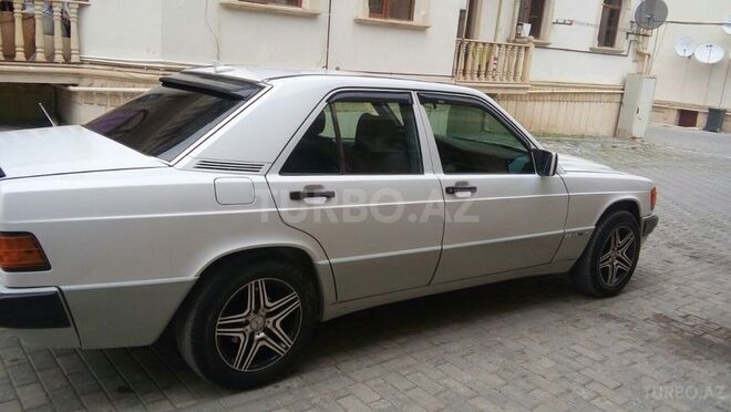 Mercedes 190 1991, 237 km - 2.3 l - Bakı