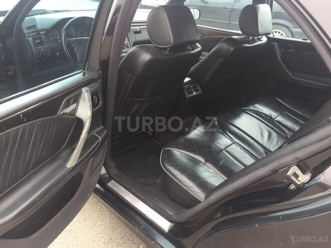 Mercedes E 270 2000, 326,000 km - 2.7 l - Bakı