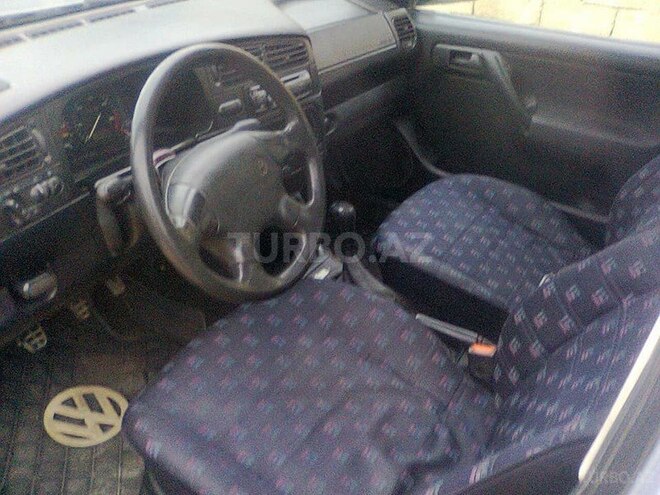 Volkswagen Golf 1993, 213,478 km - 1.9 l - Bakı