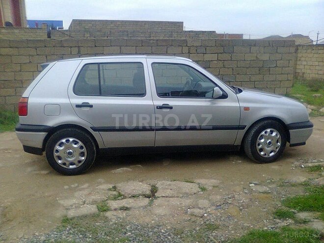 Volkswagen Golf 1993, 213,478 km - 1.9 l - Bakı