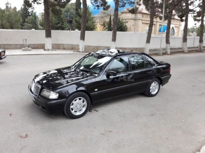 Mercedes C 240 1997, 218,000 km - 2.4 l - Sumqayıt