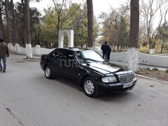 Mercedes C 240 1997, 218,000 km - 2.4 l - Sumqayıt