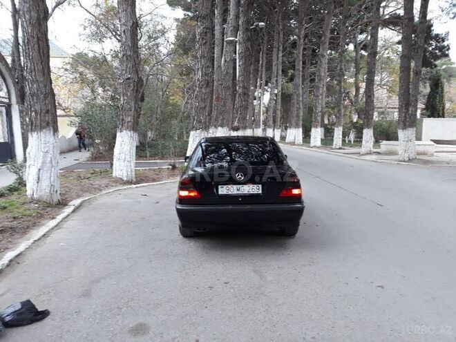 Mercedes C 240 1997, 218,000 km - 2.4 l - Sumqayıt