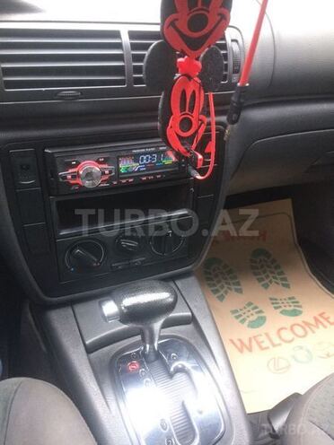 Volkswagen Passat 2004, 163,050 km - 1.8 л - Bakı