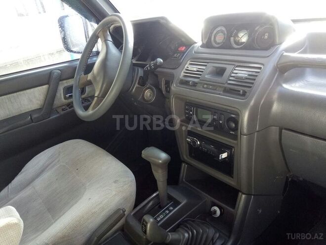 Mitsubishi Pajero 1995, 290,000 km - 2.8 l - Bakı