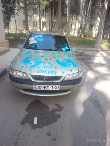 Opel Vectra 1996, 320,000 km - 1.8 l - Bakı
