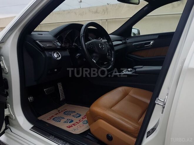 Mercedes E 300 2011, 129,000 km - 3.0 l - Bakı