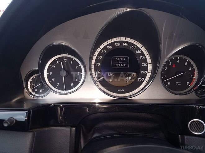 Mercedes E 300 2011, 129,000 km - 3.0 l - Bakı