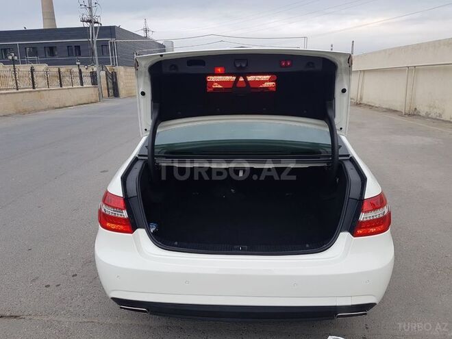 Mercedes E 300 2011, 129,000 km - 3.0 l - Bakı