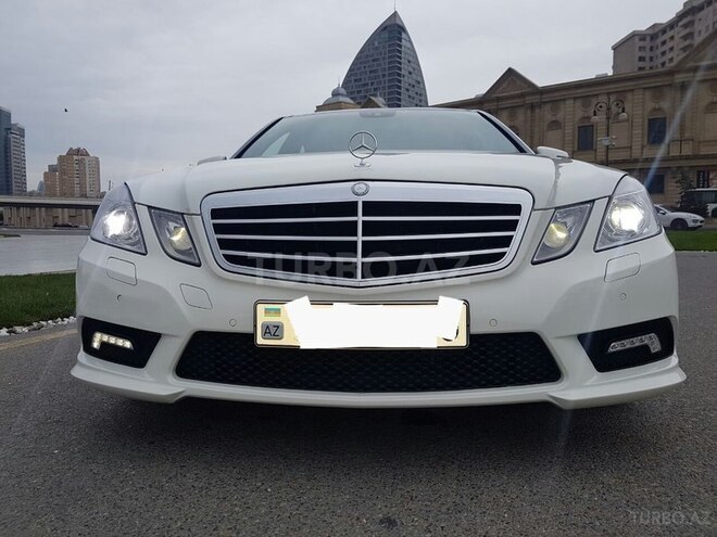 Mercedes E 300 2011, 129,000 km - 3.0 l - Bakı