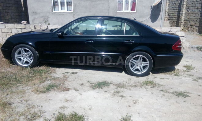 Mercedes E 220 2002, 272,300 km - 0.2 l - Bakı