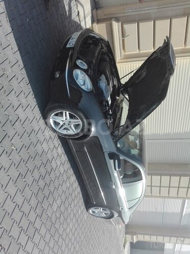 Mercedes E 220 2002, 272,300 km - 0.2 l - Bakı
