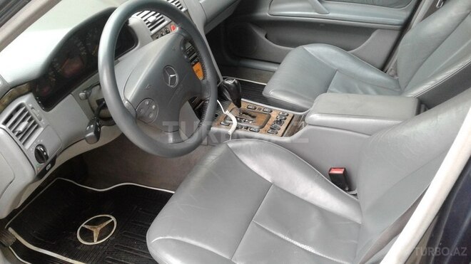 Mercedes E 270 2001, 247,000 km - 2.7 л - Bakı