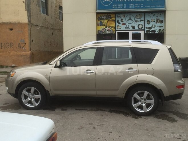 Mitsubishi Outlander 2007, 100,000 km - 0.3 л - Sumqayıt