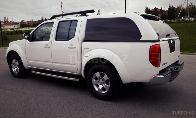 Nissan Navara 2014, 105,000 km - 2.5 л - Bakı