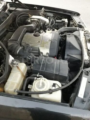 Mercedes E 220 1995, 24,000 km - 2.2 l - Bakı
