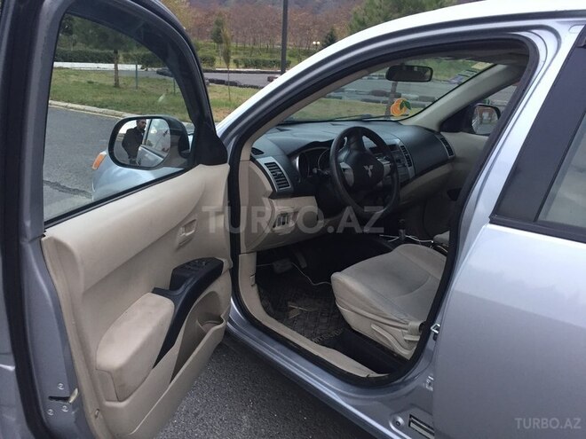 Mitsubishi Outlander 2008, 20,000 km - 2.4 l - Balakən