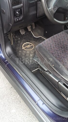 Opel Astra 1998, 244,000 km - 1.6 l - Bakı