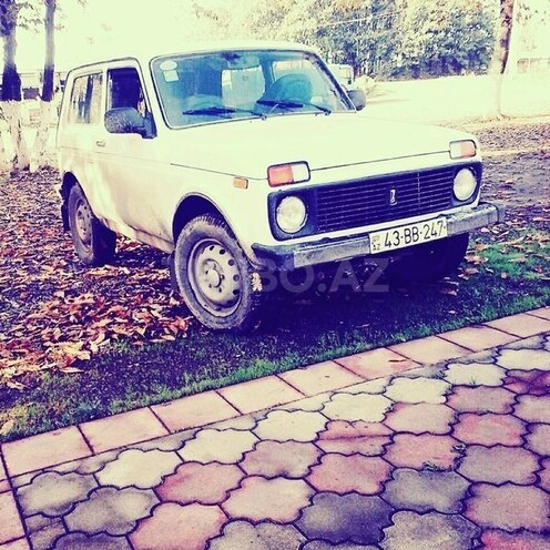 LADA (VAZ) Niva 2004, 127,000 km - 1.7 l - Lerik