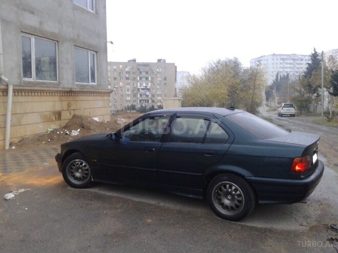 BMW 318 1995, 244,000 km - 1.8 l - Bakı