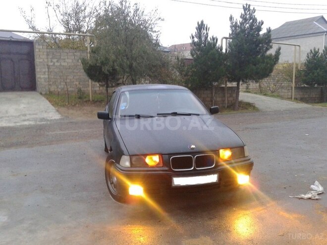 BMW 318 1995, 244,000 km - 1.8 l - Bakı