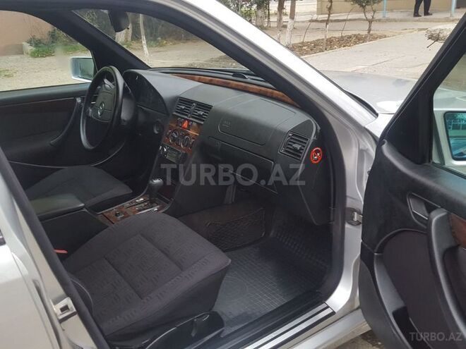 Mercedes C 180 2000, 270,000 km - 1.8 л - Sumqayıt