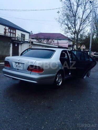 Mercedes E 320 1997, 258,000 km - 3.2 l - Bakı